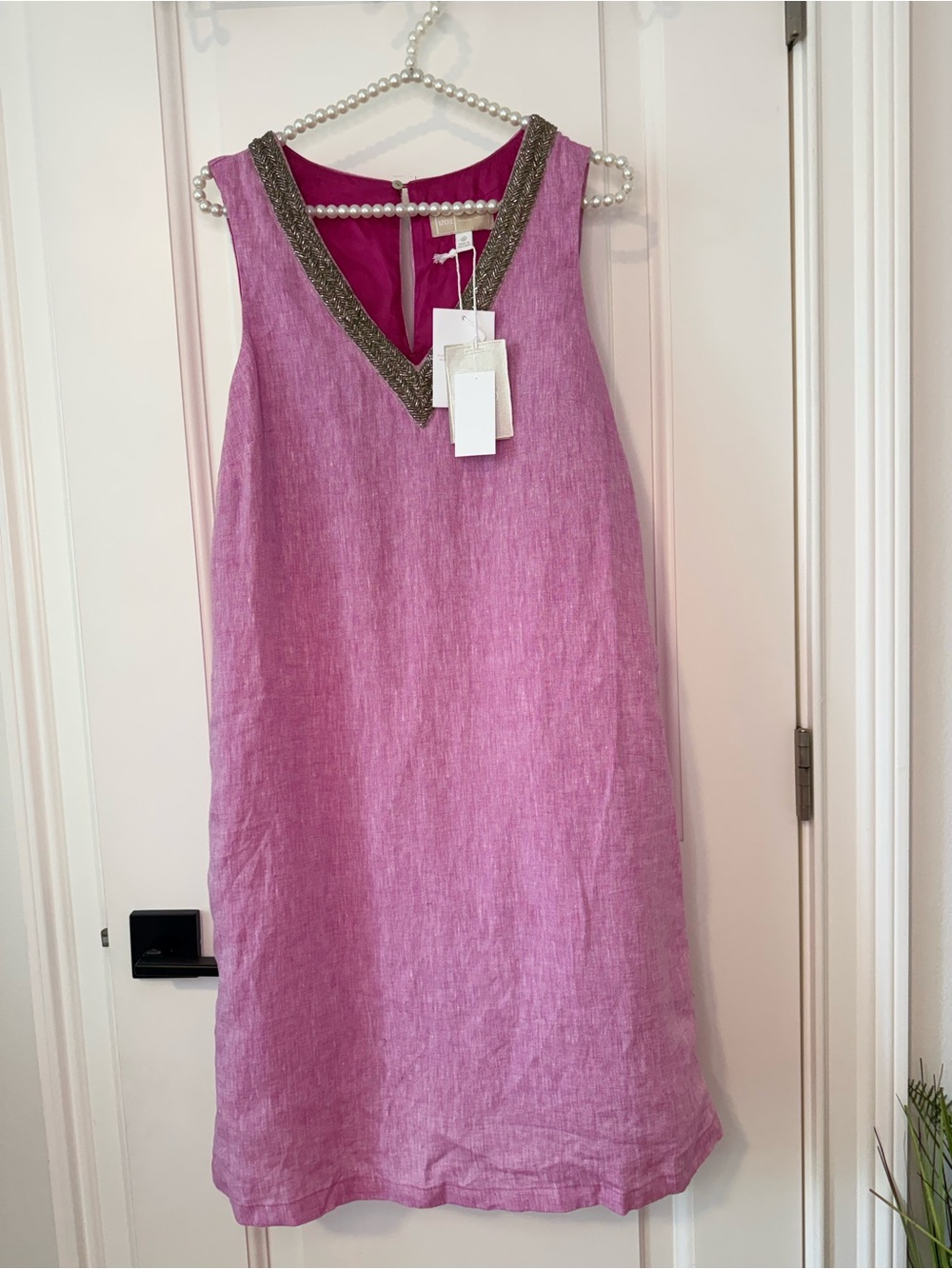 120% Lino NWT Sleeveless Pink V-Neck Linen Shift Dress with Beaded Trim sz 6 us